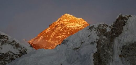 Nejvyšší hora světa Mt. Everest. 