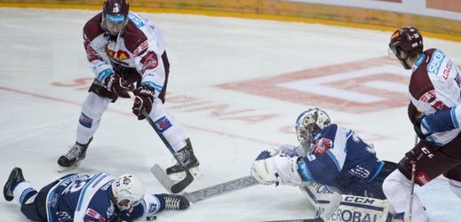 Hokejisté Sparty porazili Plzeň a vyhráli pošesté za sebou.