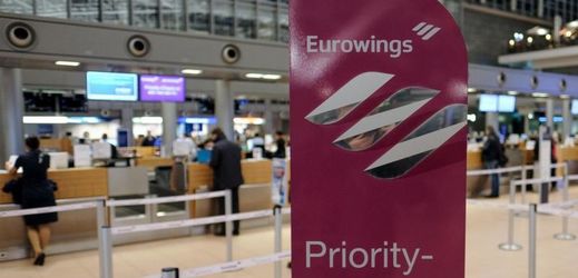 Jednodenní stávka palubního personálu Eurowings na letištích v Düsseldorfu a Hamburku začátkem minulého týdne vedla ke zrušení více než 60 letů.