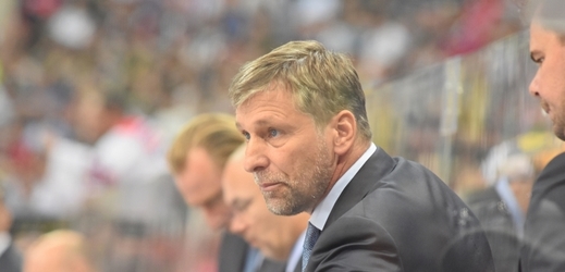 Josef Jandač odmítá brát na ruskou KHL ohledy.