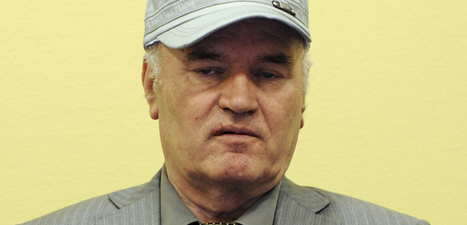 Ratko Mladić u soudu.