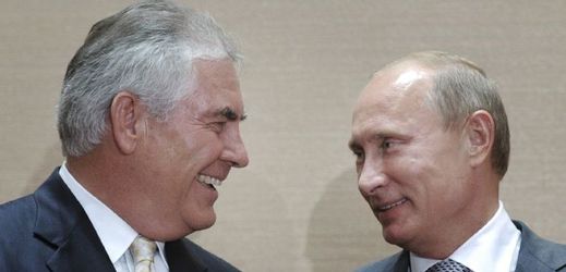 Rex Tillerson a Vladimír Putin.