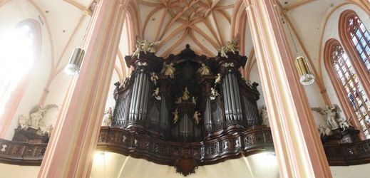 Jedna z nejpozoruhodnějších kulturních památek v Olomouckém kraji, Englerovy varhany z chrámu svatého Mořice v Olomouci. Jejich jádro z roku 1745 tvoří barokní nástroj vratislavského varhanáře Michaela Englera.