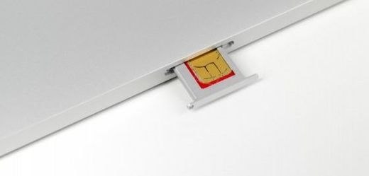 Klasickou SIM kartu nahradí vestavěná (ilustrační foto).