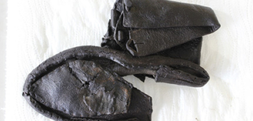 Kožená bota ze 14. století