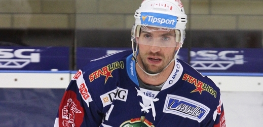 Slovenský hokejista Michel Miklík. 