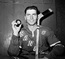 26. únor - legendární útočník a člen Síně slávy NHL Andy Bathgate odehrál v NHL 17 sezon a v roce 1964 vyhrál s Torontem Stanley Cup. Zemřel ve věku 83 let.