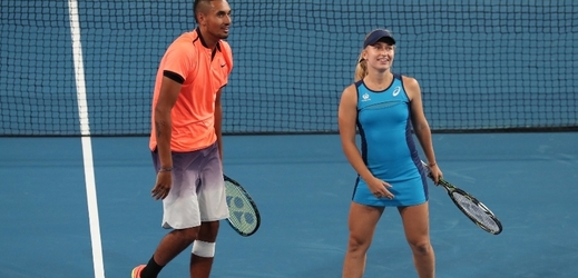 Australští tenisté Kyrgios a Gavrilovová. 
