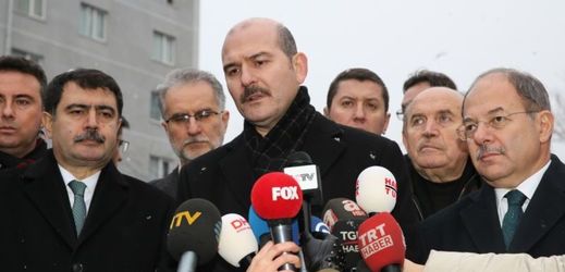 Turecký ministr vnitra Süleyman Soylu při rozhovoru s novináři.