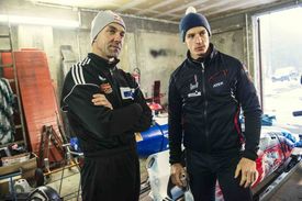 Martin Šonka a Dominik Dvořák před výjezdem na trať.