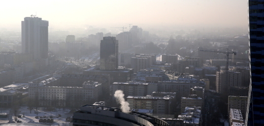 Smog ve Varšavě.