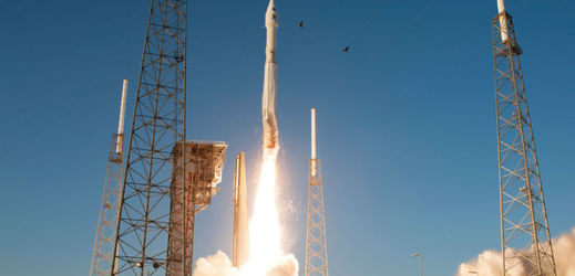 Z Kalifornie odstartovala raketa Falcon 9.