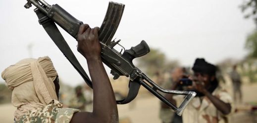 V Nigérii působí teroristická skupina Boko Haram, obchodující se zbraněmi (ilustrační foto).