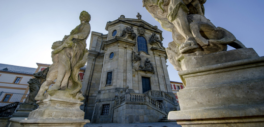 Mezi nejvýznamnější barokní památky patří například Hospital Kuks.
