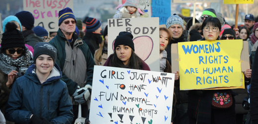 Setkání na Václavském náměstí k vyjádření podpory pochodu žen ve Washingtonu.