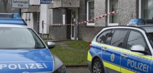 Federální prokuratura uvedla, že mladí muži ve věku 24 a 25 let byli zadrženi nedaleko města Bonn (ilustrační foto).