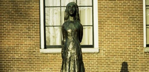 Socha Anny Frankové v Nizozemsku.