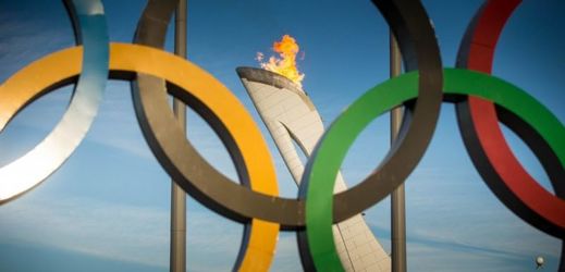 Jeden ze symbolů olympijský  her - olympijské kruhy (ilustrační foto).