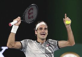 Šťastný Roger Federer.