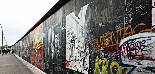 Berlínská zeď.