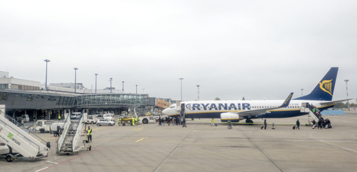 Letadlo společnosti Ryanair.