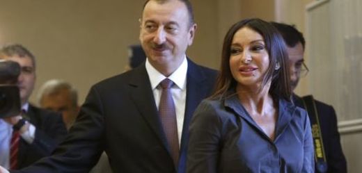 Ázerbájdžánský prezident Ilham Alijev se svou ženou Mehriban.