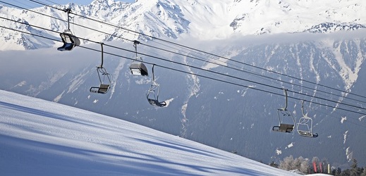 Neštěstí v lyžařském středisku (ilustrační foto). 
