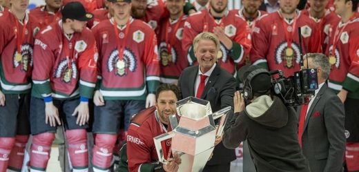 Pohár pro vítěze Ligy mistrů by v budoucnu mohl zvednout i klub z KHL.