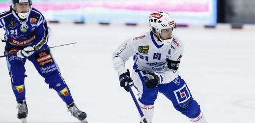 Bandy hokej je populární především v Rusku a ve Skandinávii (ilustrační foto).