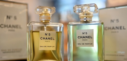 Celníci našli falešné parfémy známých značek (ilustrační foto).