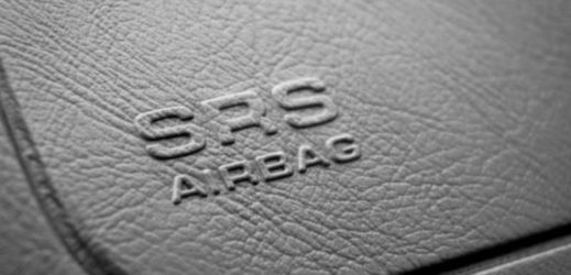 Kvůli nafukovačům airbagů firmy Takata pojede do servisů v USA zhruba 42 milionů vozů (ilustrační foto). 