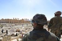 Snímky osvobozené a zničené Palmýry z dubna roku 2016.