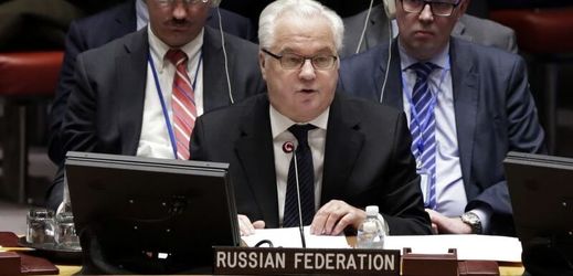 Stálý zástupce Ruské federace při OSN Vitalij Čurkin zemřel údajně na infarkt.