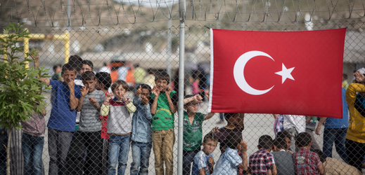Dětští uprchlíci v tureckém táboře.