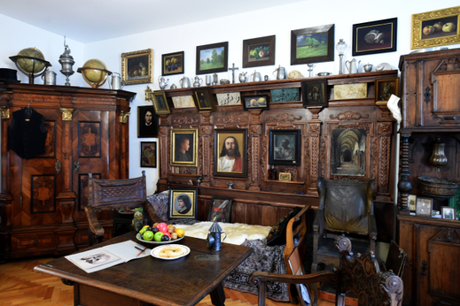 Na snímku je vybavení atelieru z pozůstalosti krásnolipského malíře Augusta Frinda.