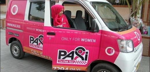 Pink Taxi pro ženy.