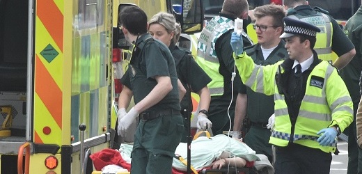 Záchranná akce po útocích v Londýně.
