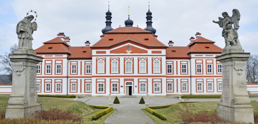 Mariánskou Týnici u Kralovic dal v letech 1711 až 1768 vybudovat plaský klášter podle projektu barokního stavitele Jana Blažeje Santiniho.
