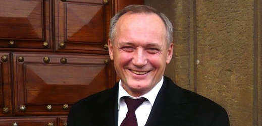 Uladzimir Njakljajev, jeden z hlavních opozičních vůdců a prezidentský kandidát ve volbách v roce 2010.