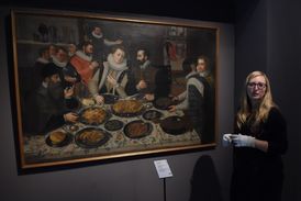 Na snímku je obraz nazvaný Malá hostina od Lucase van Valckenborcha (1538 - 1597), který byl darován muzeu v roce 1926.