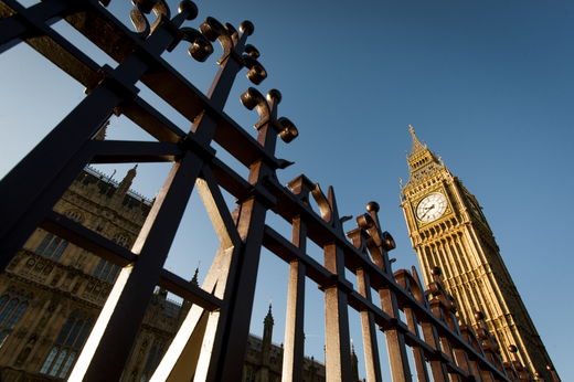 Britská vláda představila v parlamentu návrh zákona o spuštění brexitu.