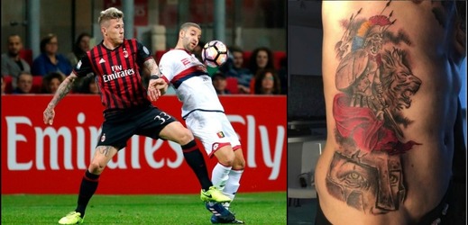 Záložník Juraj Kucka překvapil fanoušky novým tetováním. 