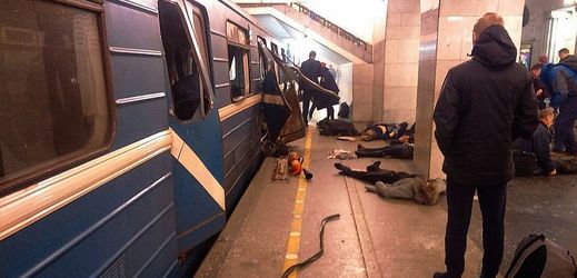 Petrohradské metro po explozi.