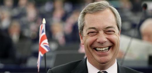 Předseda britské strany pro nezávislost (UKIP) Nigel Farage.