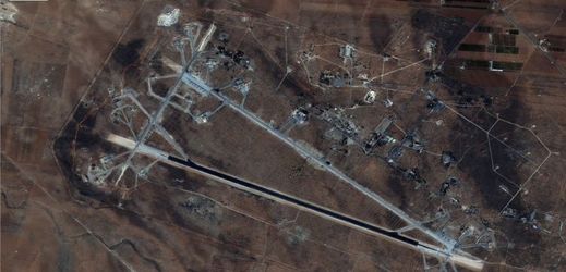 Letecká základna v Sýrii, na kterou zaútočily Spojené státy americké.