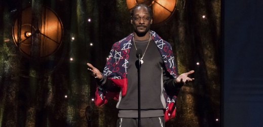 Raper Snoop Dogg na předávání rokenrolových cen.