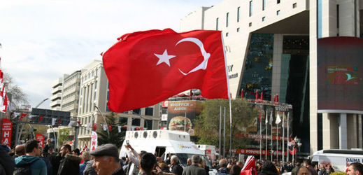 Protesty proti výsledku referenda probíhaly v Istanbulu (ilustrační foto). 