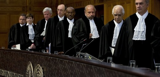 Mezinárodní soudní dvůr v Haagu odmítl žádost Kyjeva na opatření proti Rusku.