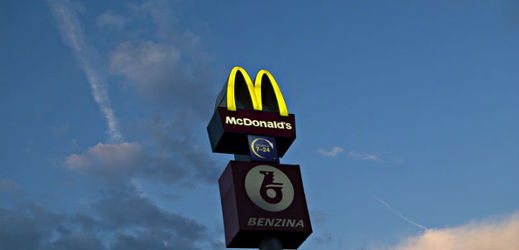 Americký řetězec restaurací rychlého občerstvení McDonald's v prvním čtvrtletí zvýšil čistý zisk o osm procent na 1,21 miliardy dolarů (ilustrační foto). 