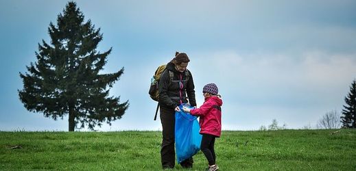 V posledních letech se do úklidové akce Jizerských hor zapojuje kolem 500 lidí, záleží na počasí. Řada účastníků spojuje sbírání odpadků s výletem do hor, hodně chodí rodiny s dětmi.